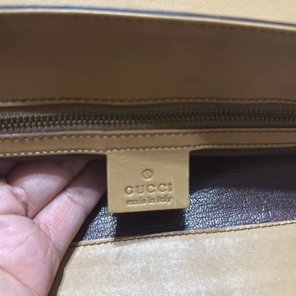 Gucci Women's Tan Leather Bag - Picture 4 of 16